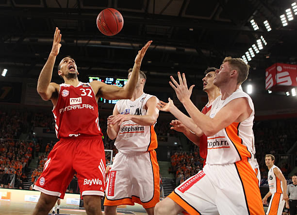 萨克出售给 萨克出售给