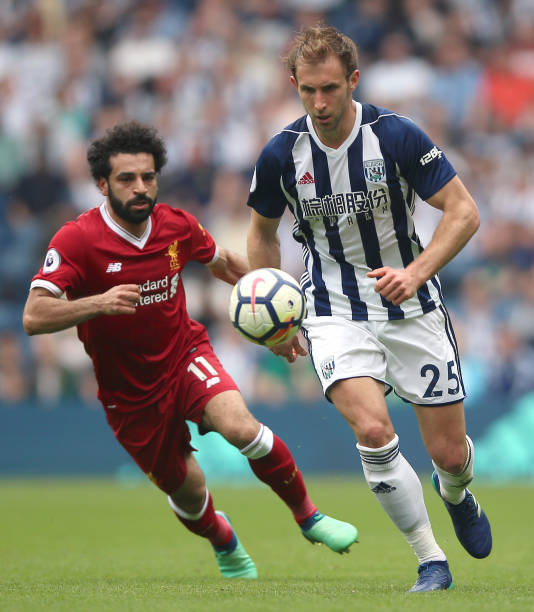 他倾听每个 他倾听每个