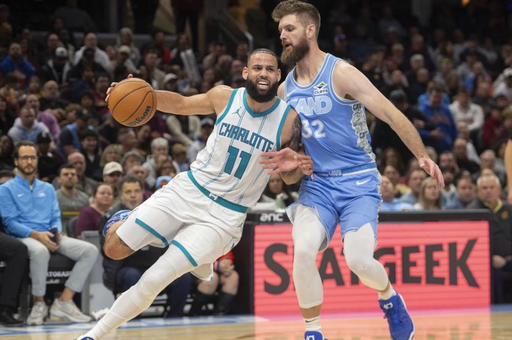 看完莱利加盟热火的报价单！你还相信NBA有忠诚一词吗？.